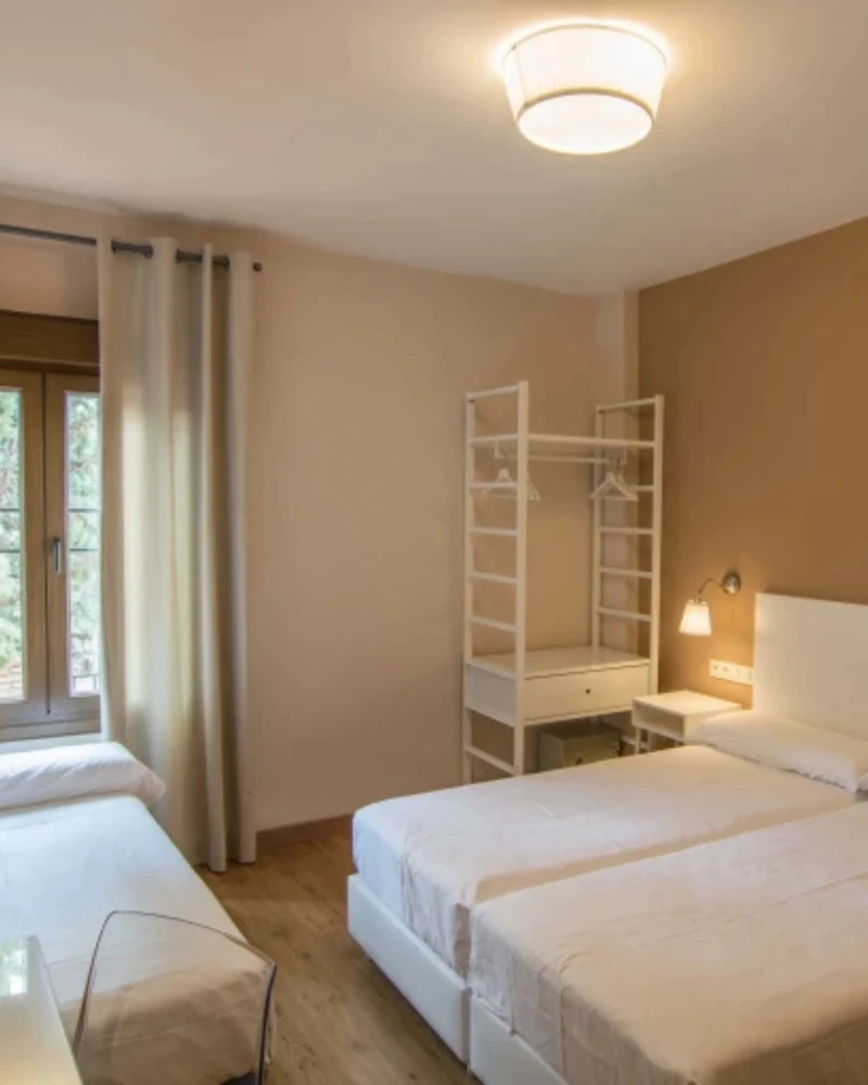 hotel-en-el-centro-de-toledo-portada-habitacion-triple