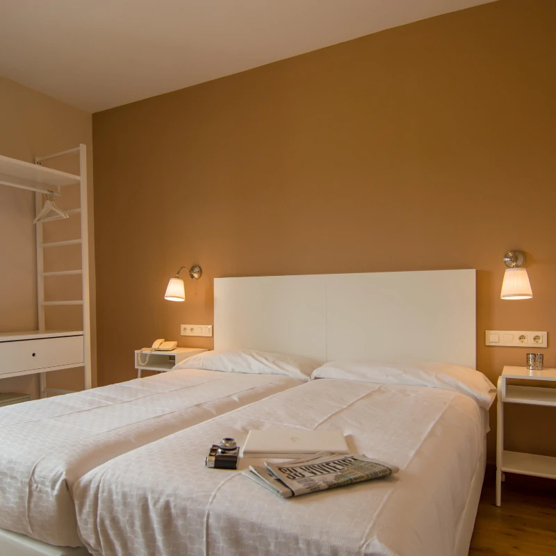 habitacion-doble-basica-carrusel-1